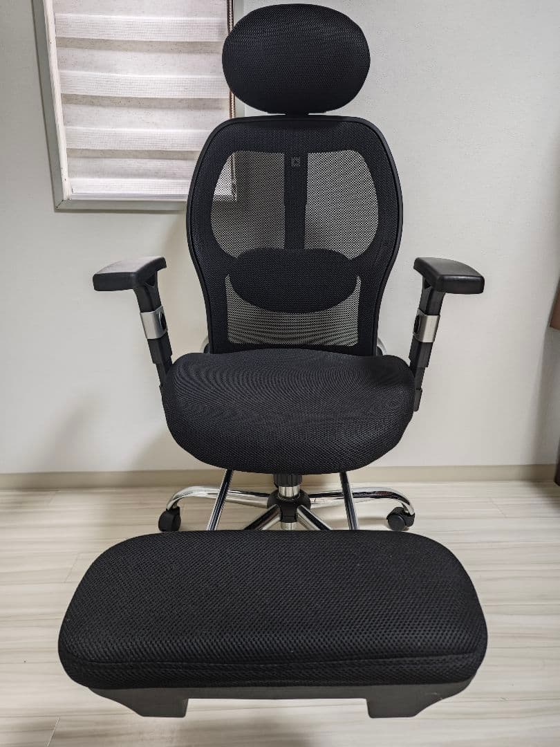 サンワサプライ 人間工学 オットマン収納メッシュチェア 150-SNCM007