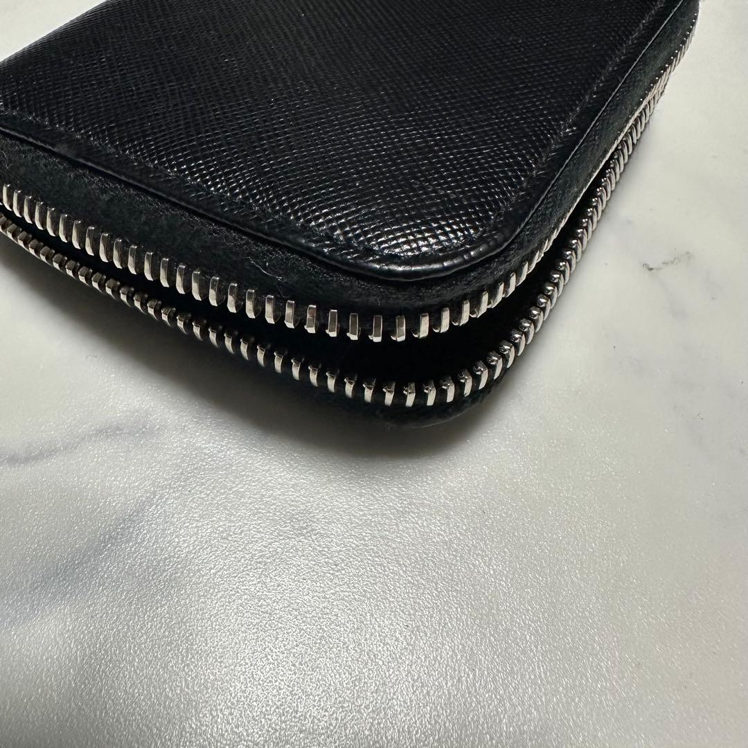 極美品　プラダPRADA サフィアーノレザー　トライアングルロゴ　ケース黒