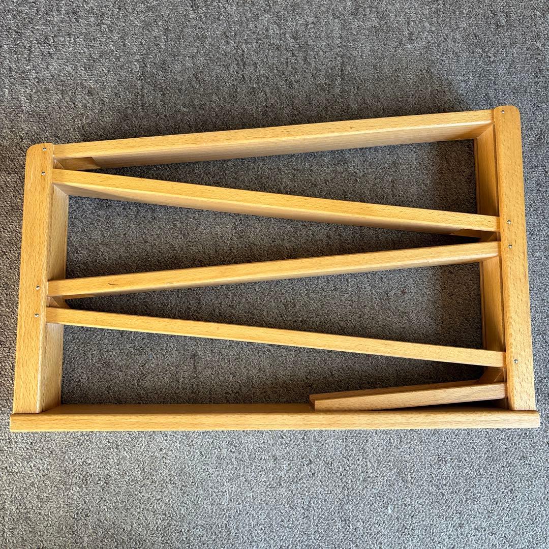 ドイツ製　ベック社木のおもちゃ　 Laufbahn 5つの車付き