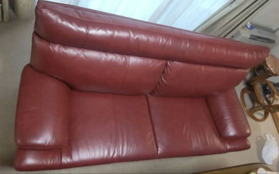 期間限定値下！ミラージュⅢ 赤いレザー3人掛けソファ