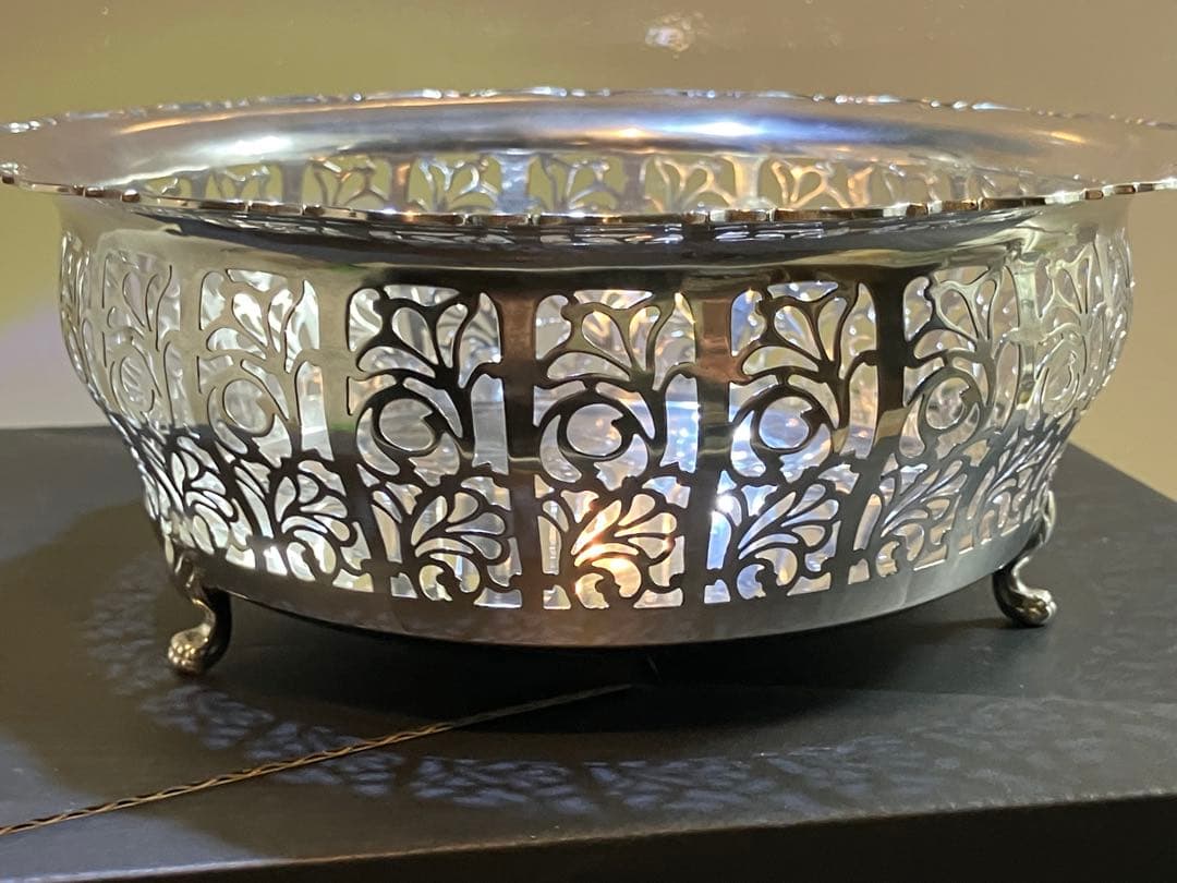 ⁡*⁡様 銀製 透かし彫り バスケット