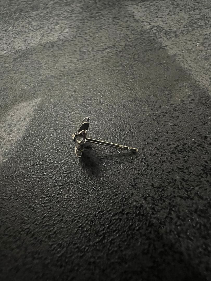 クロムハーツ　スタッドピアス