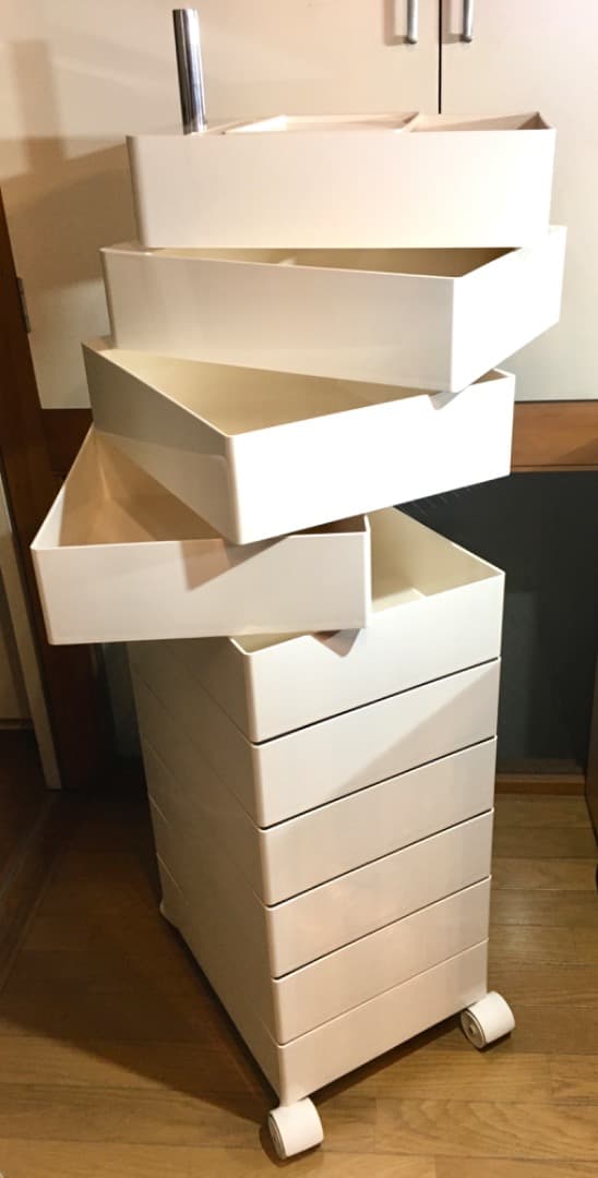 ○10段 美品 Ｍagis 正規品 キャスター付きワゴン 360°コンテナ 家具
