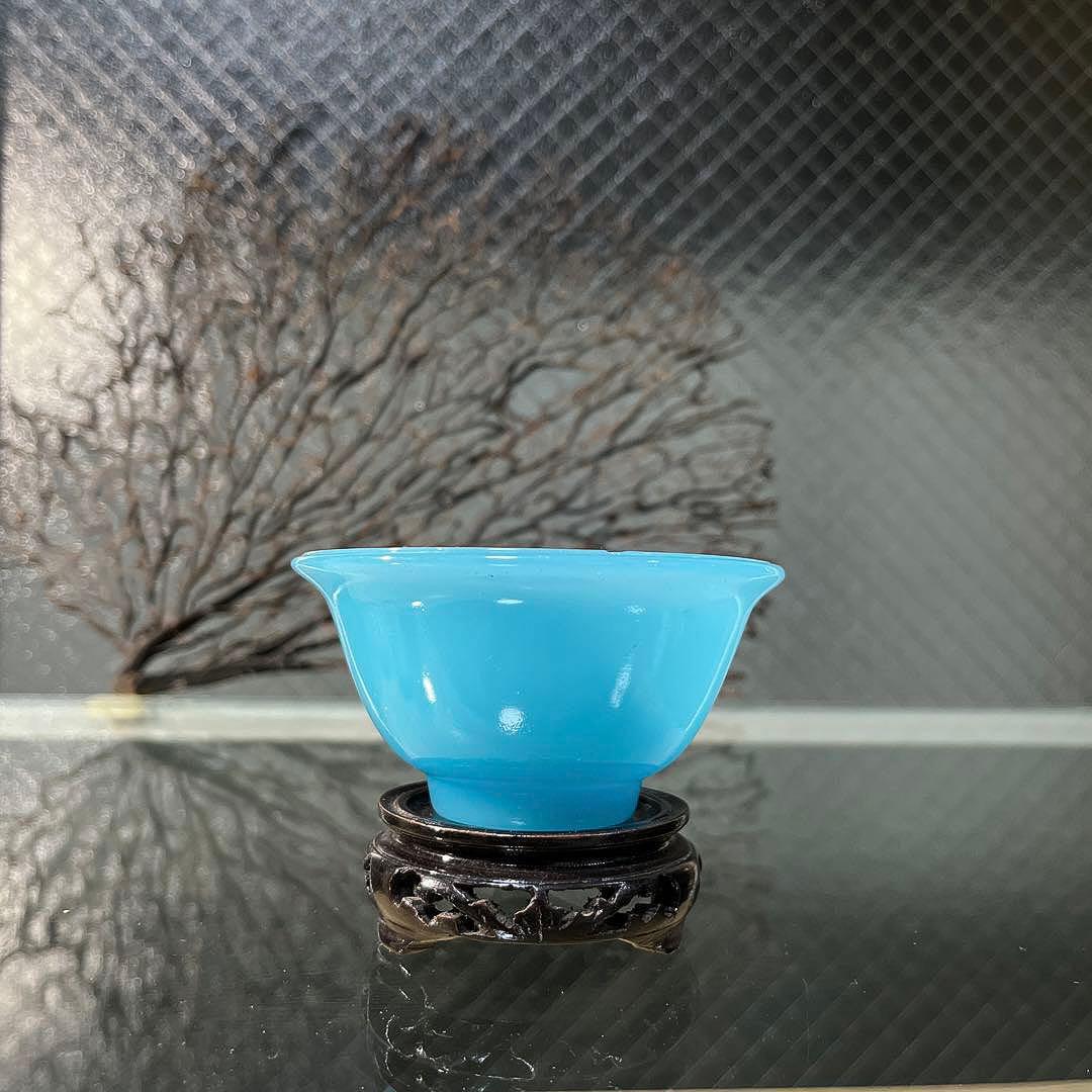 骨董　時代ガラス　空色　練りガラス　反り口　小碗　氷コップ　ウランガラス