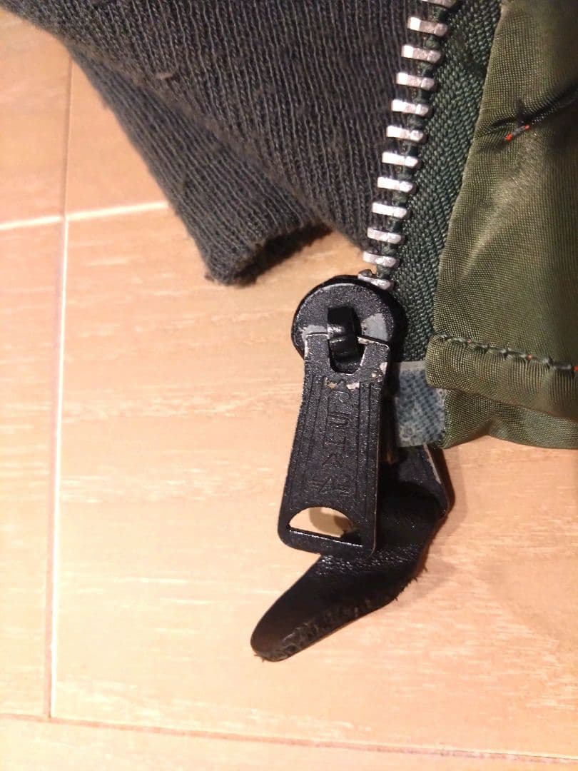 ALPHA INDUSTRIES MA-1 フライトジャケット　ワッペン後付け