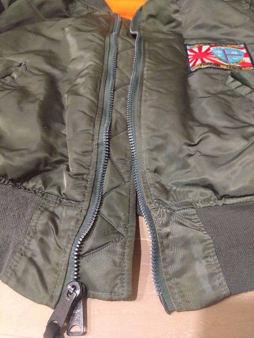 ALPHA INDUSTRIES MA-1 フライトジャケット　ワッペン後付け