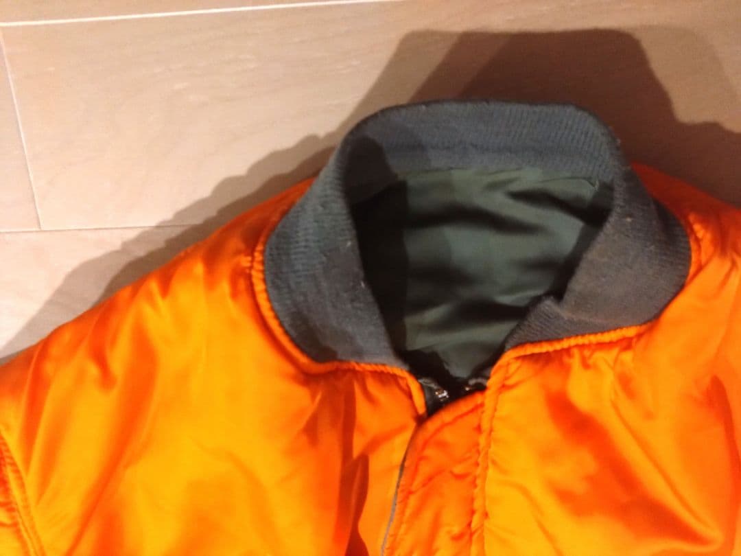 ALPHA INDUSTRIES MA-1 フライトジャケット　ワッペン後付け