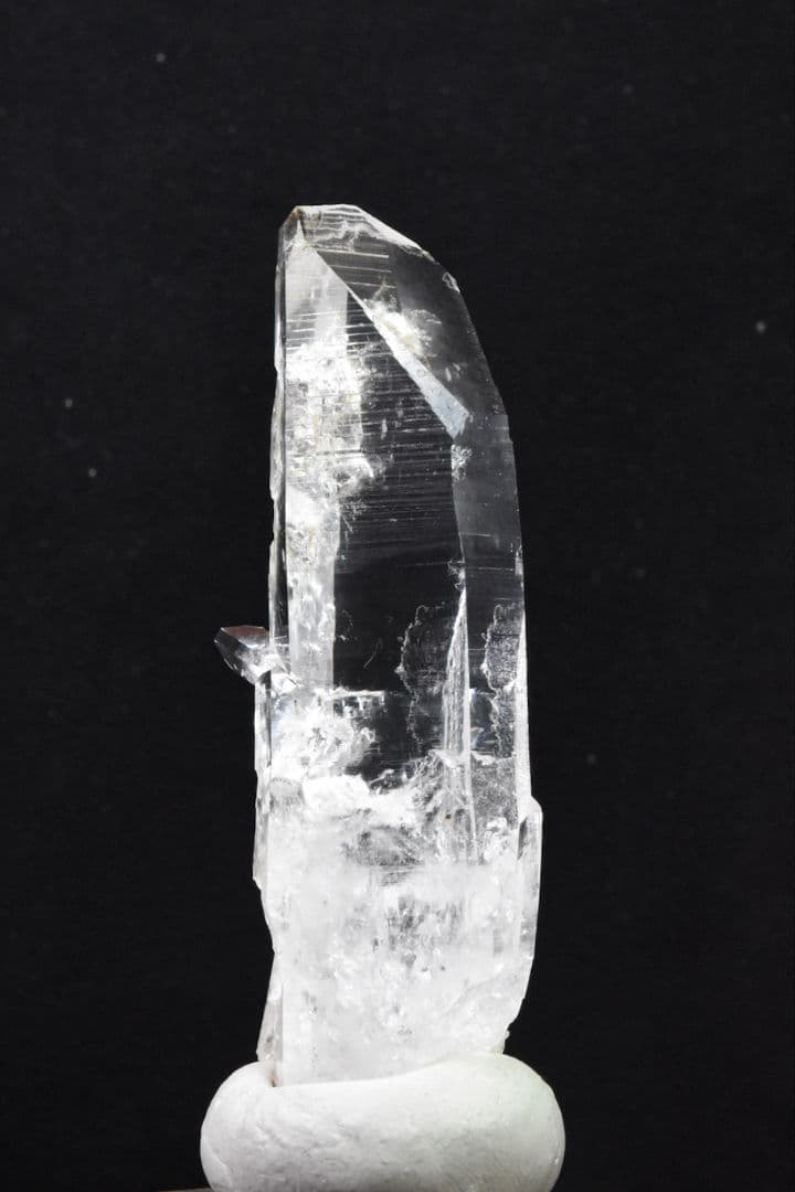 ガネーシュヒマール ラパ産 コロンビアレムリアンの様な条線のポイント1