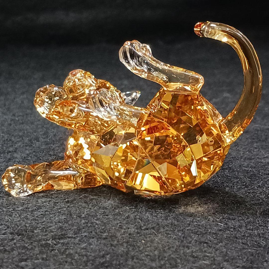 Y2435-2 スワロフスキー 2010年 SCS会員限定 トラの赤ちゃん座り