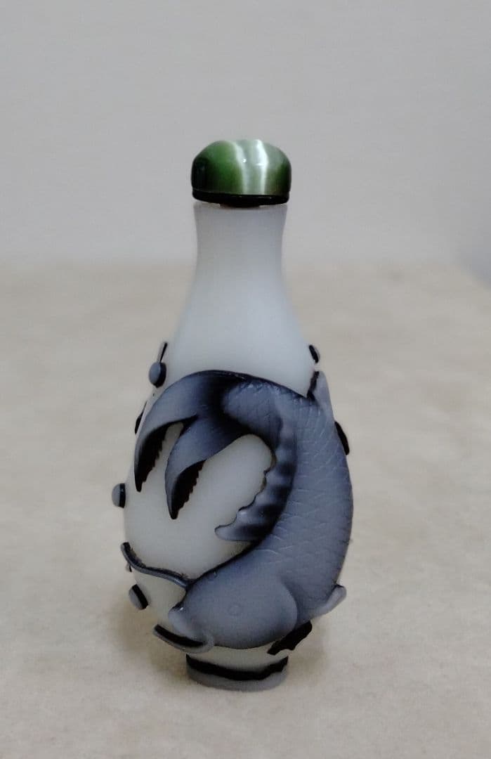 【最終お値引きです】美品　珍品　 古美術品　鼻煙壺 　骨董品 　ガラス 中国物