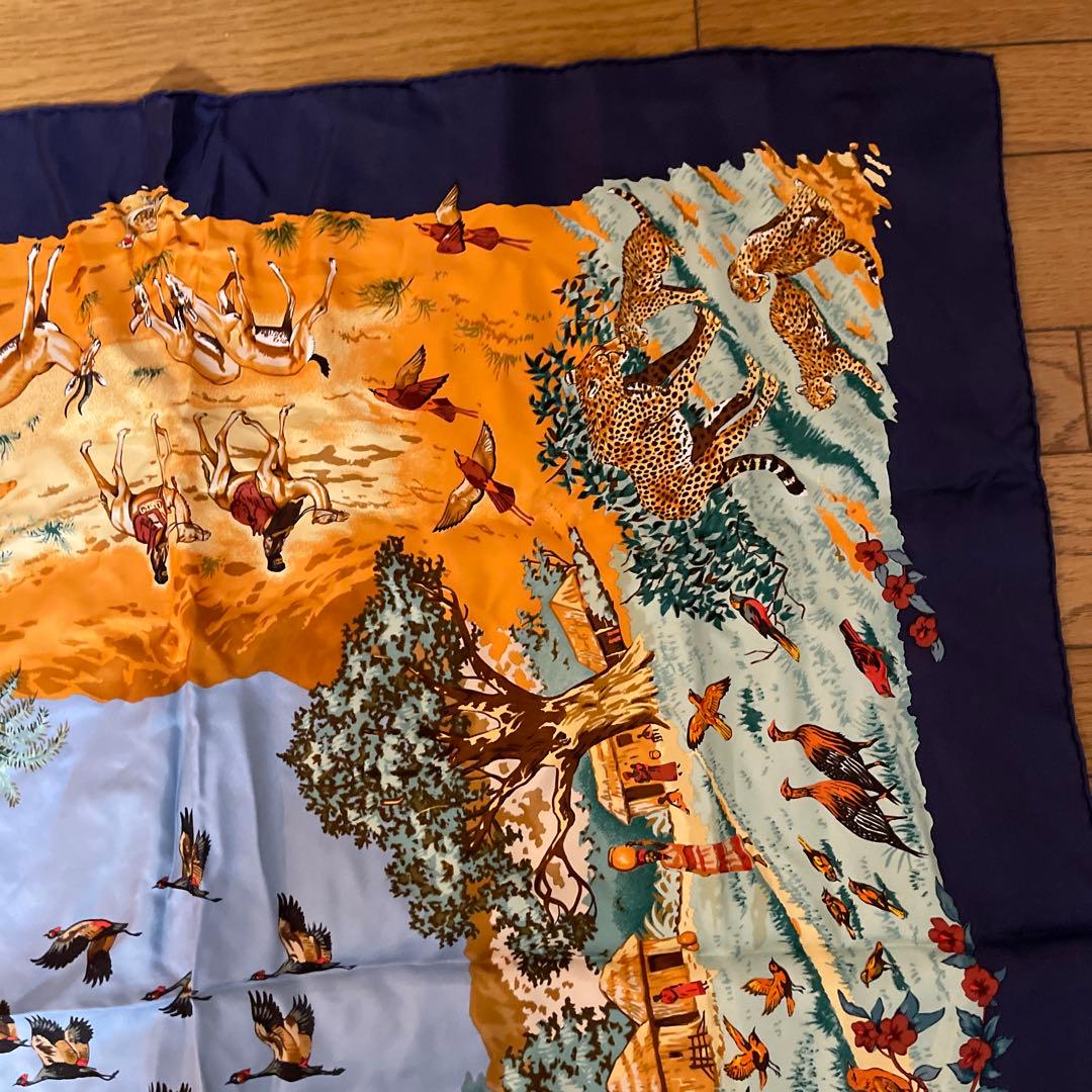 シルク100%アフリカ動物デザイン スカーフ 90cm エルメス