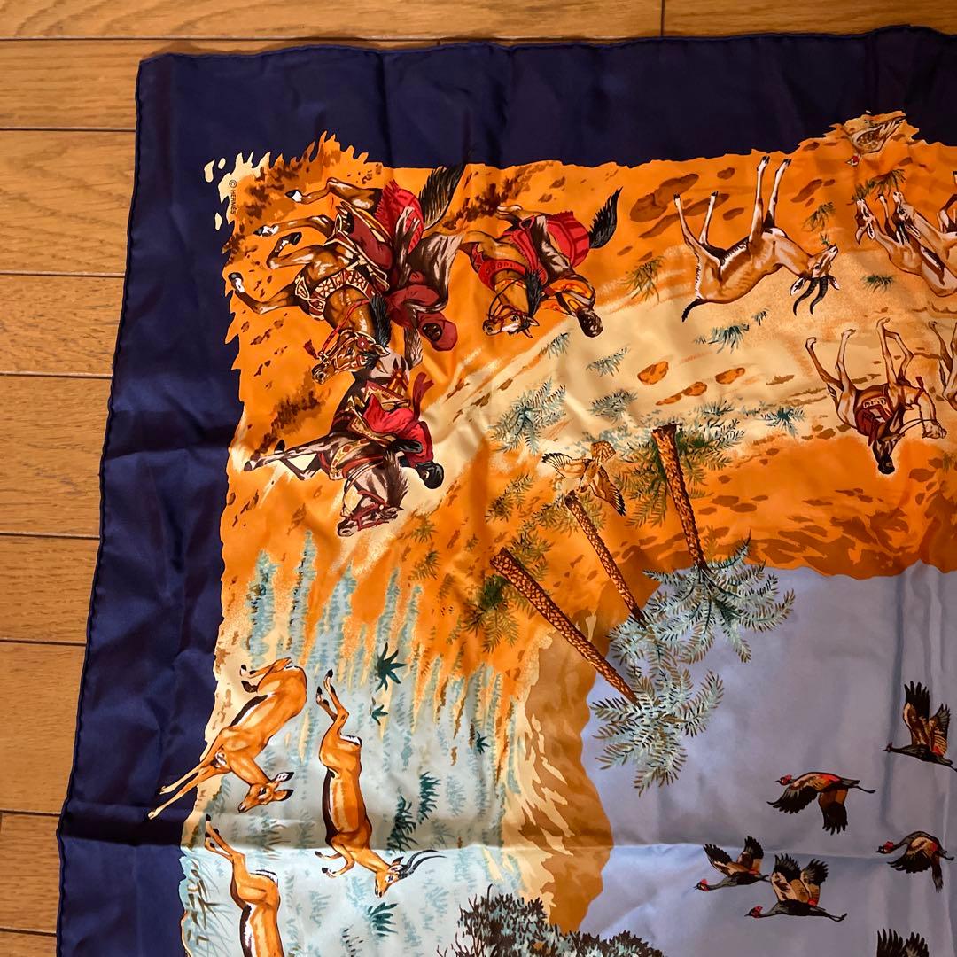 シルク100%アフリカ動物デザイン スカーフ 90cm エルメス