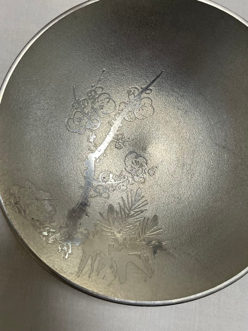 錫製の盃と片口