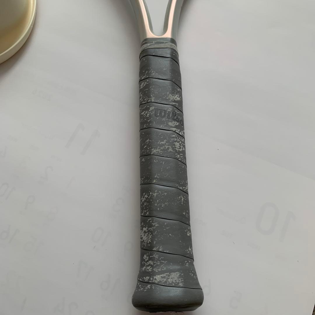 Wilsonテニスラケット SHIFT 99 G2 ホワイト ケースなし　①