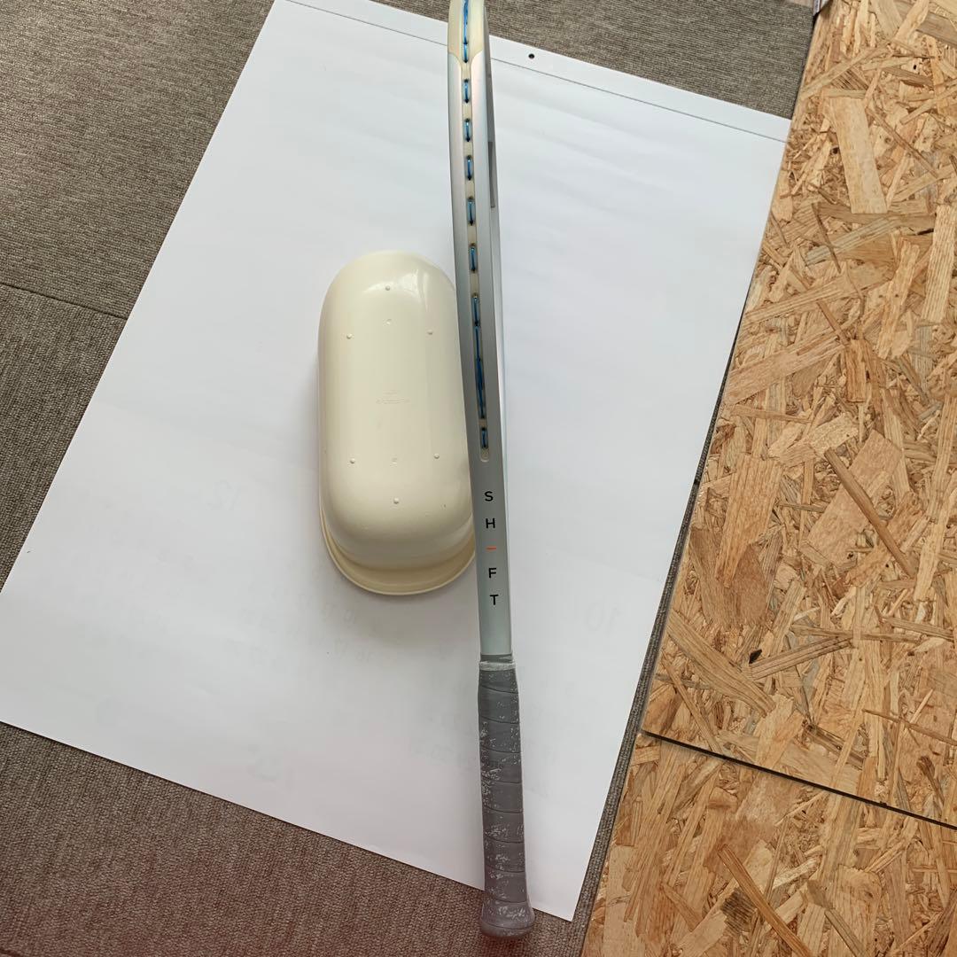 Wilsonテニスラケット SHIFT 99 G2 ホワイト ケースなし　①