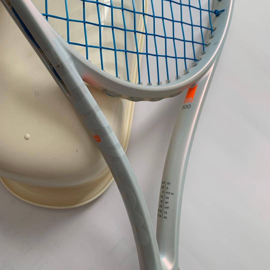 Wilsonテニスラケット SHIFT 99 G2 ホワイト ケースなし　①