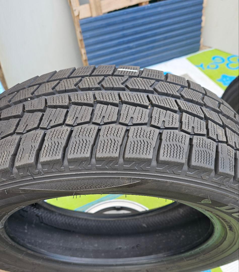 バリ溝17インチダンロップ WINTERMAXX WM02 215/60R17