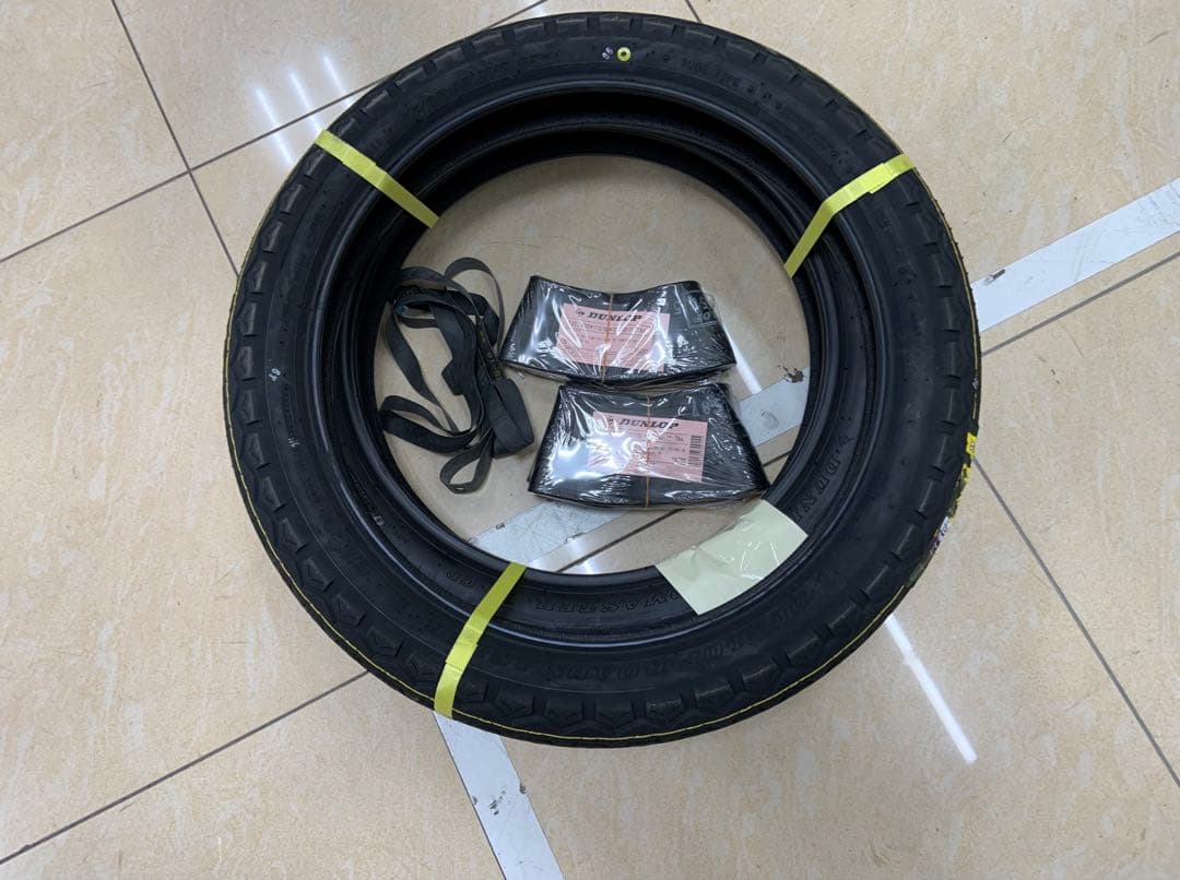 格安w800用新品タイヤセット　フロント・リア　チューブ付