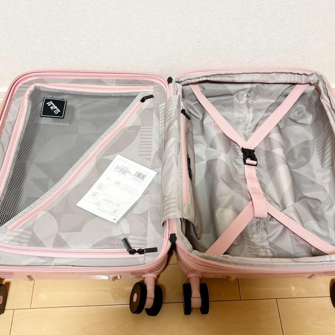 サムソナイトレッド　機内持ち込み　スーツケース　ピンク