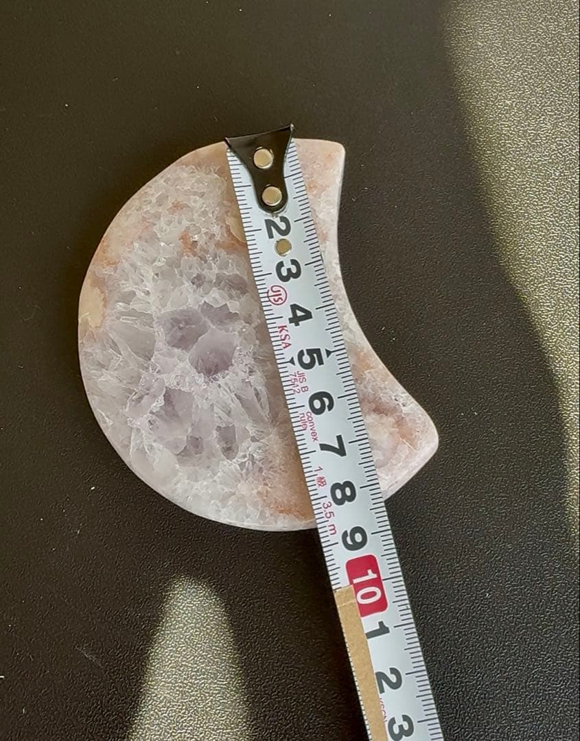 ピンクアメジスト　ピンアメ　月　ムーン　花瑪瑙共生　台座付き