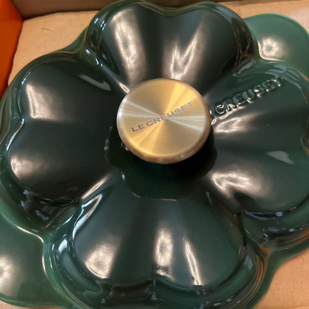 ル・クルーゼ　クローバー　限定　ココットトレフル　お鍋