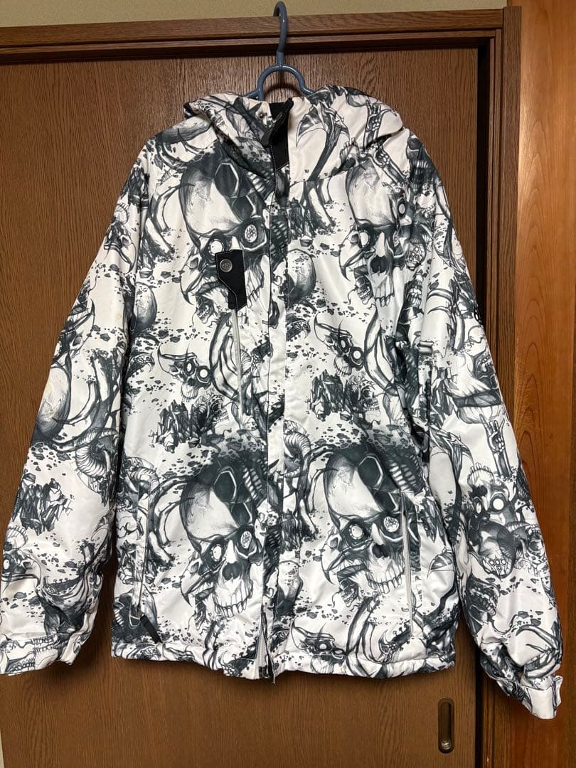 686 スカルデザイン L スノーボード　ウェア　アウター