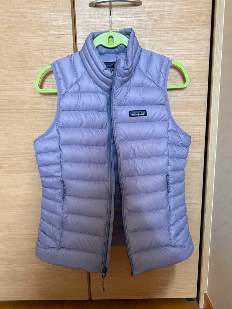 Patagonia ウィメンズ・ダウン・セーター・ベスト　Mサイズ