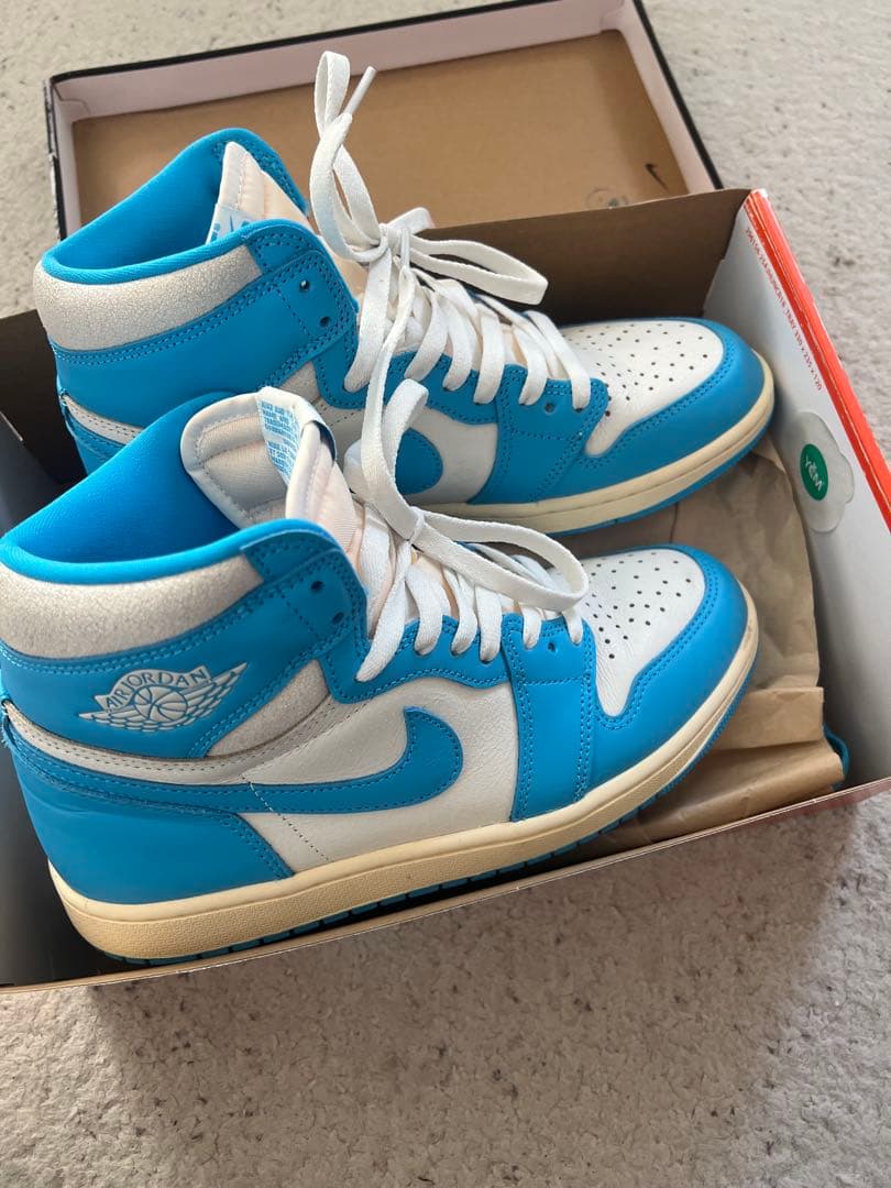 エアジョーダン 1 レトロ HIGH OG\"UNC Reim agined\"