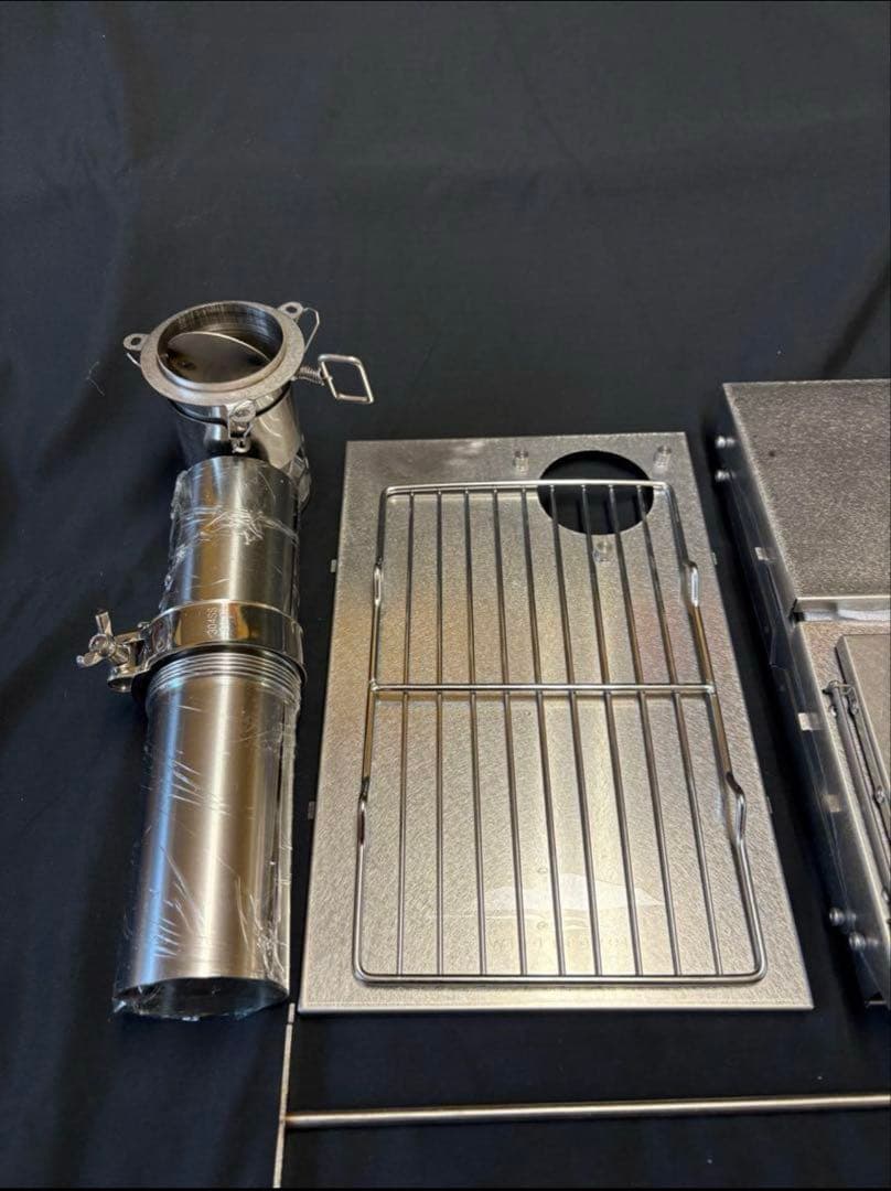 折りたたみ式　薪ストーブ　ステンレス　3面耐熱ガラス　未使用　2.5m巻き煙突