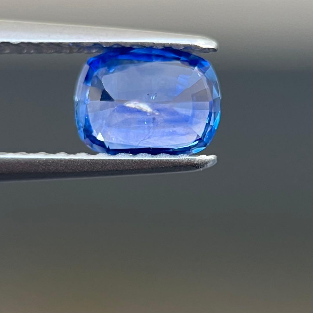 スリランカ産加熱天然ブルーサファイアルース