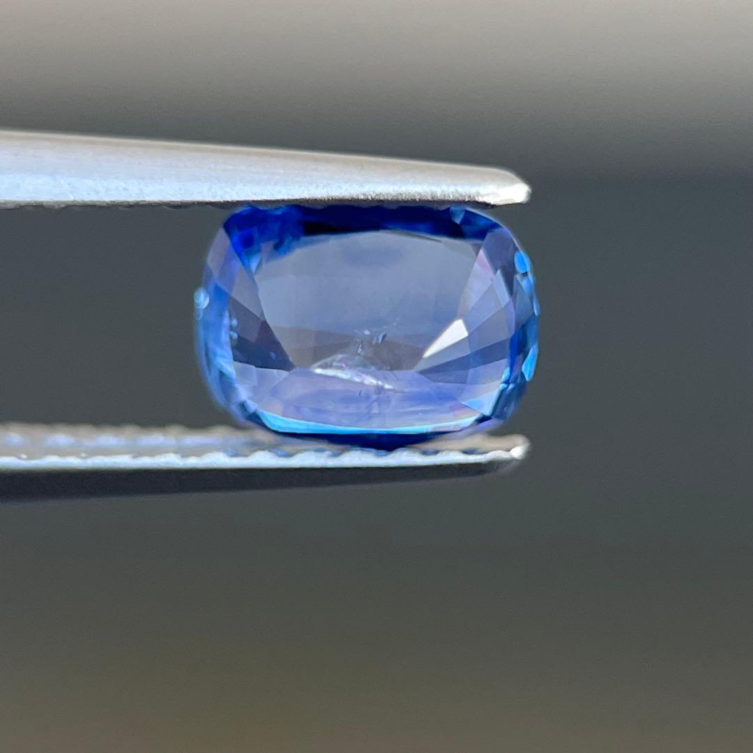 スリランカ産加熱天然ブルーサファイアルース