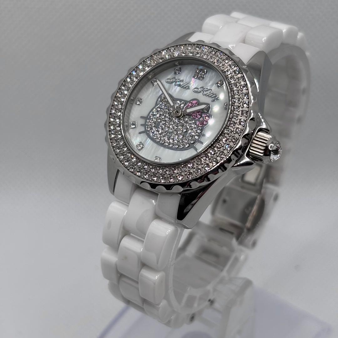 wekyサンリオ ハローキティ スワロフスキー レディース 稼働品 新品電