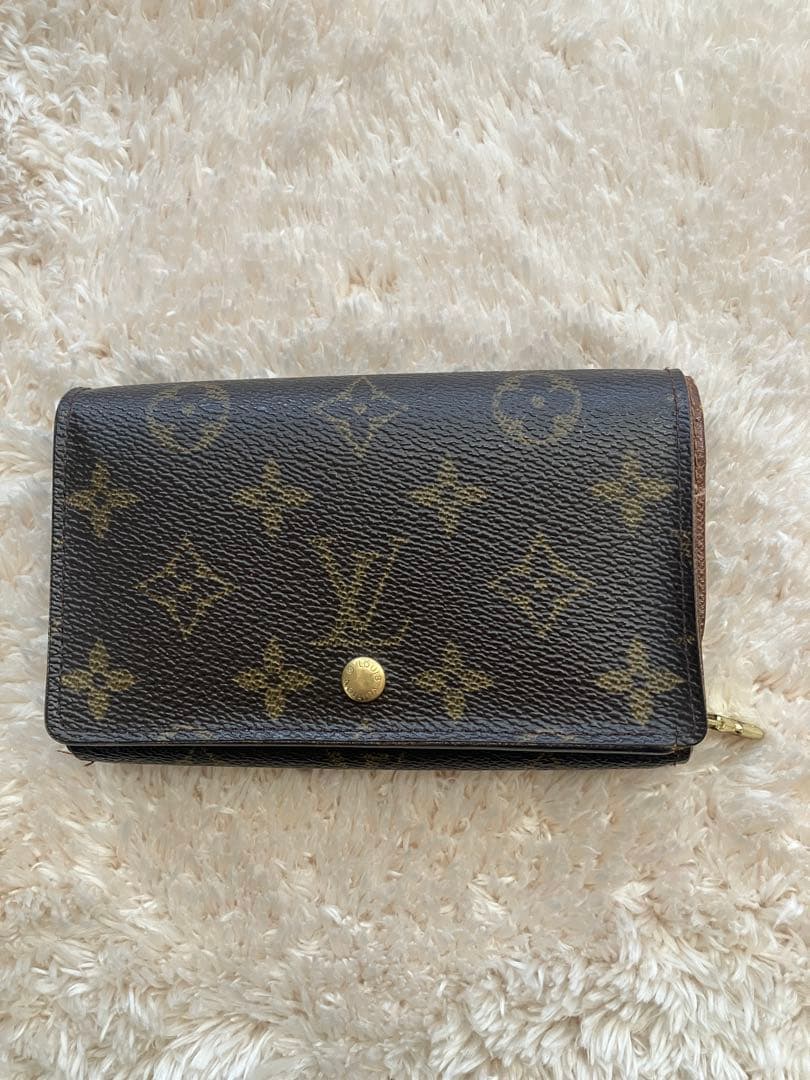 ルイヴィトンモノグラム財布