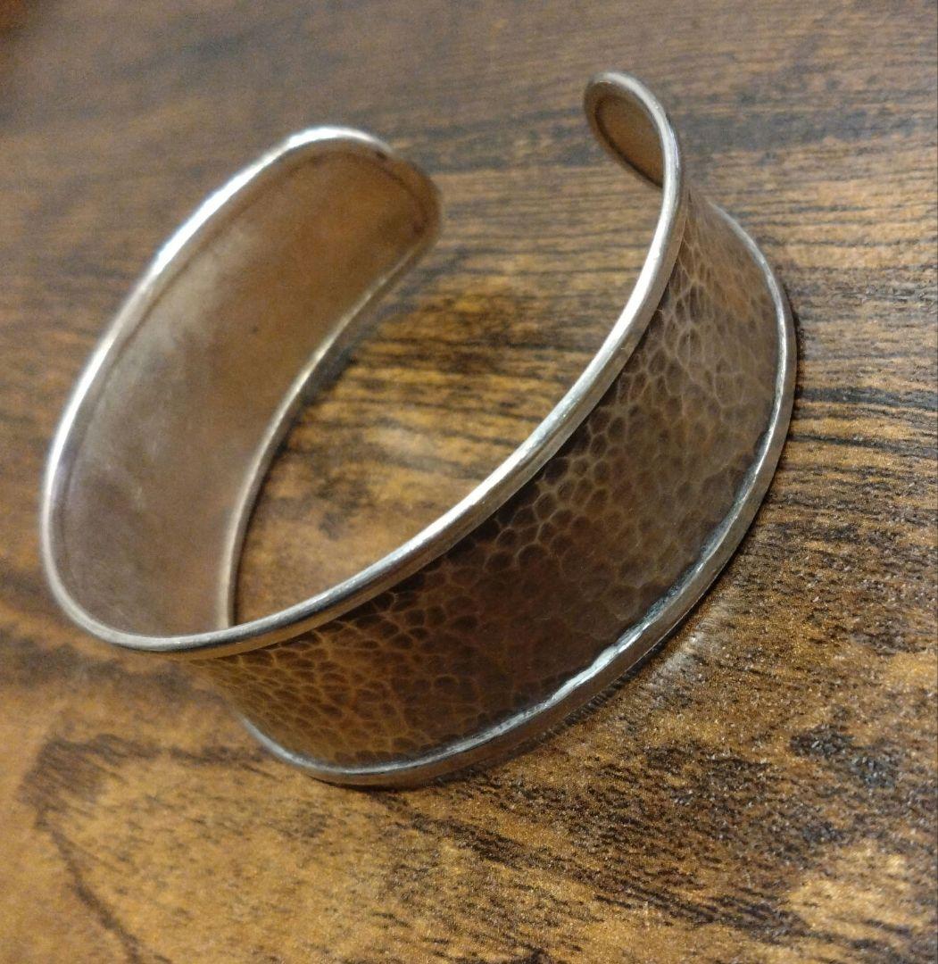 Sak☆【手仕事の温もり】　カレンシルバー バングル☆