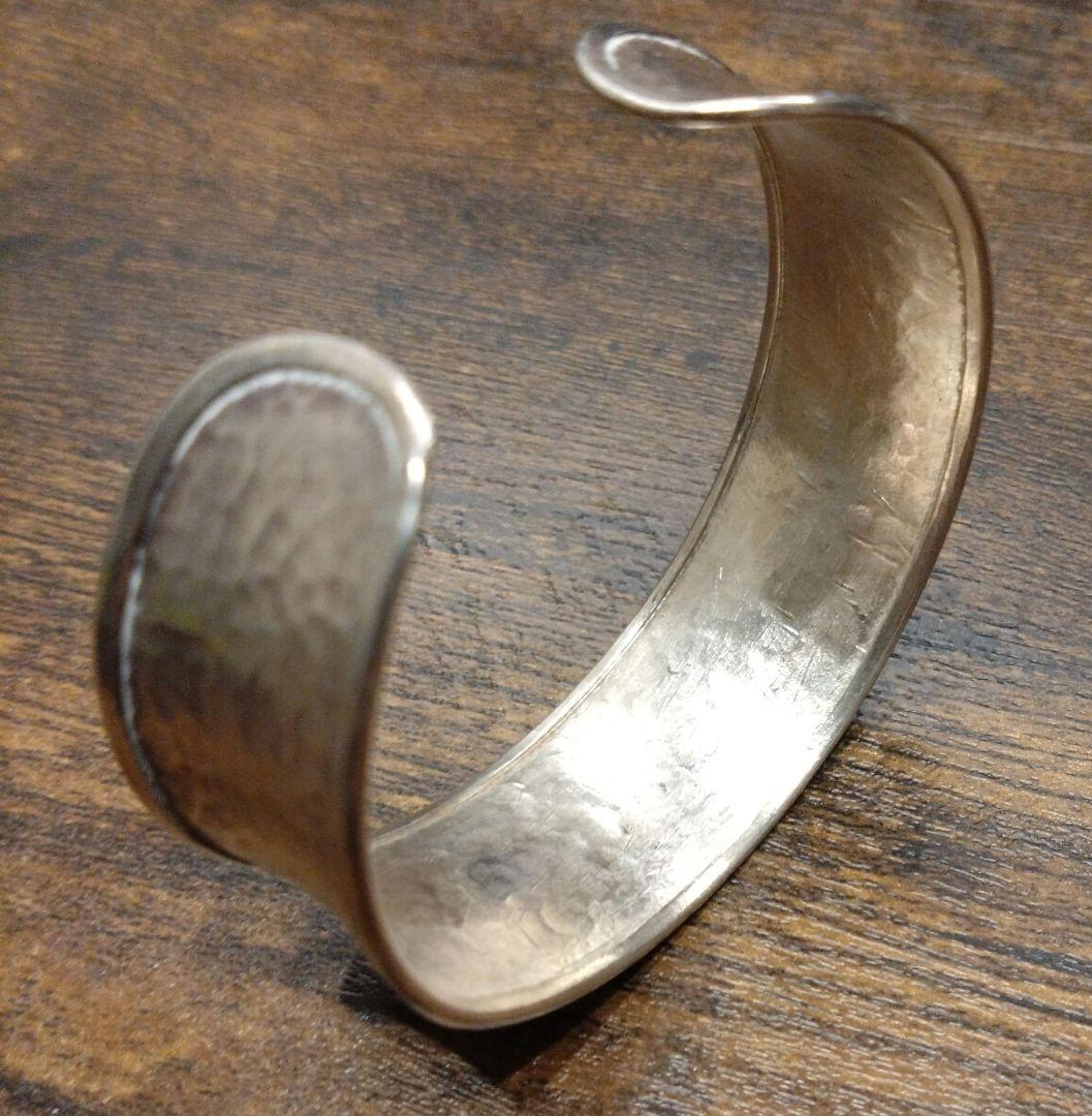 Sak☆【手仕事の温もり】　カレンシルバー バングル☆