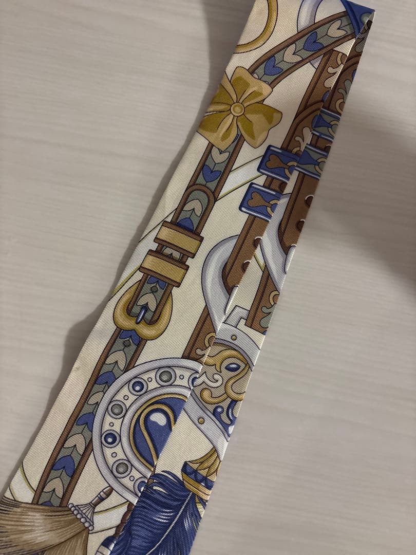 Hermès エルメス　ツイリー