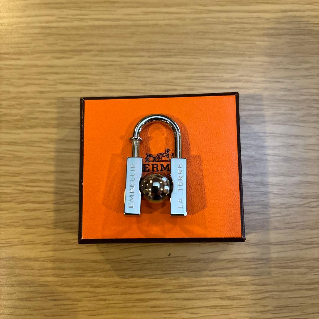 HERMÈS 2001 限定　カデナ