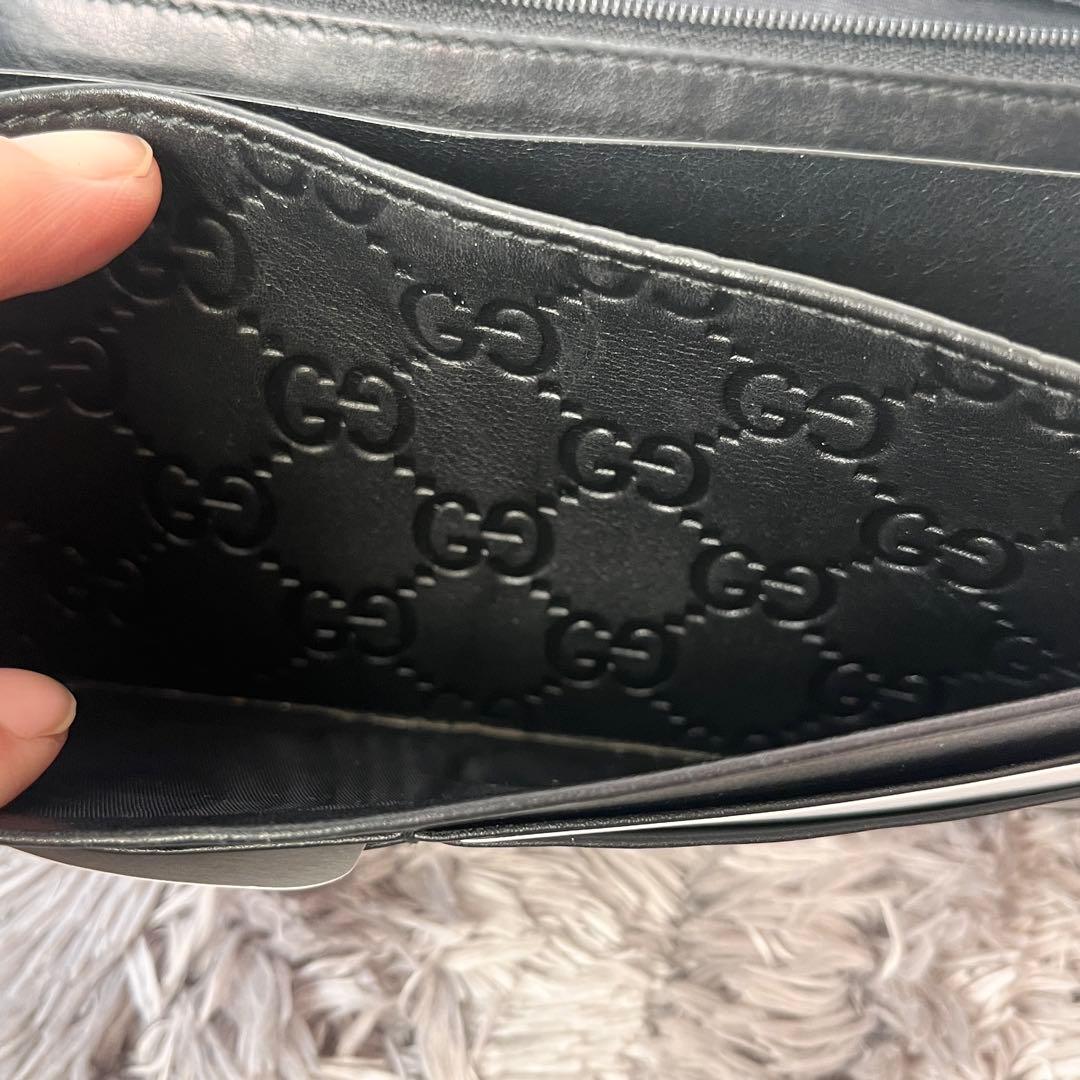 美品✨GUCCI シマ　ロゴプレート　ブラック　メンズ　レザー　長財布