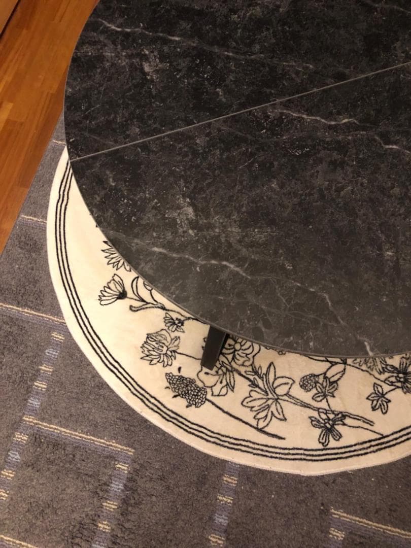 ☆想像以上の大人っぽく高級感　２段式テーブル　大理石調