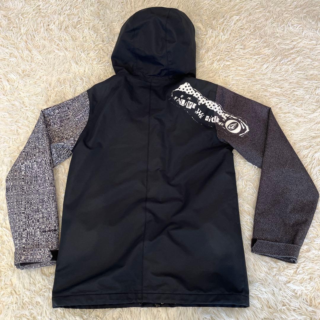BURTON　VOLCOMレディース　ジャケット＋パンツ　スノーボードウェア