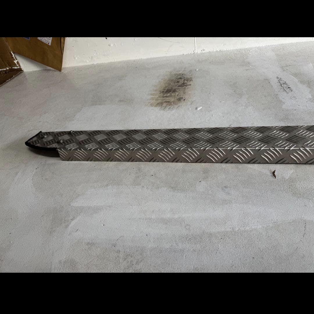 リミテッドチトセ　ハイラックス　アルミ製サイドステップ