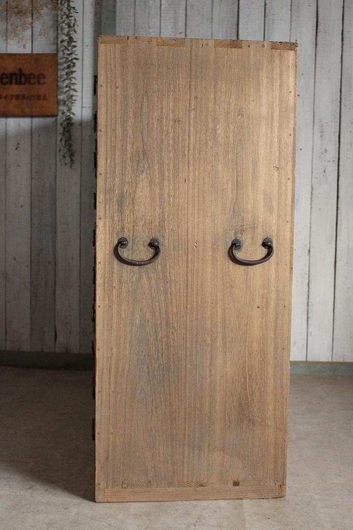 古い木製の引き出し　15杯