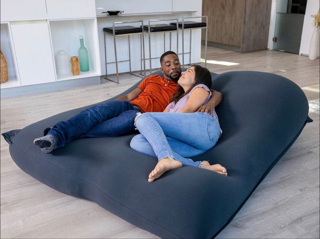 Yogibo ヨギボー ダブル カバー ネイビー とベージュもあります。