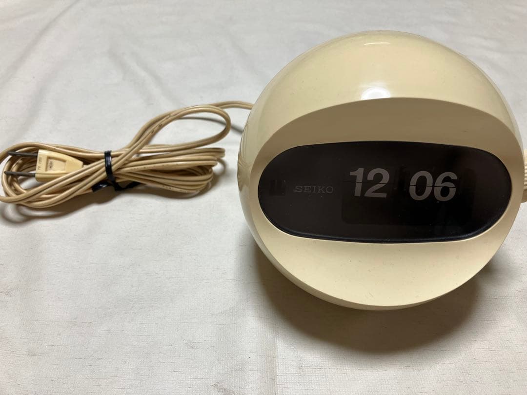 スペースエイジ　レトロパタパタ時計　ラジオ　　　SD506、R-72、 R-70