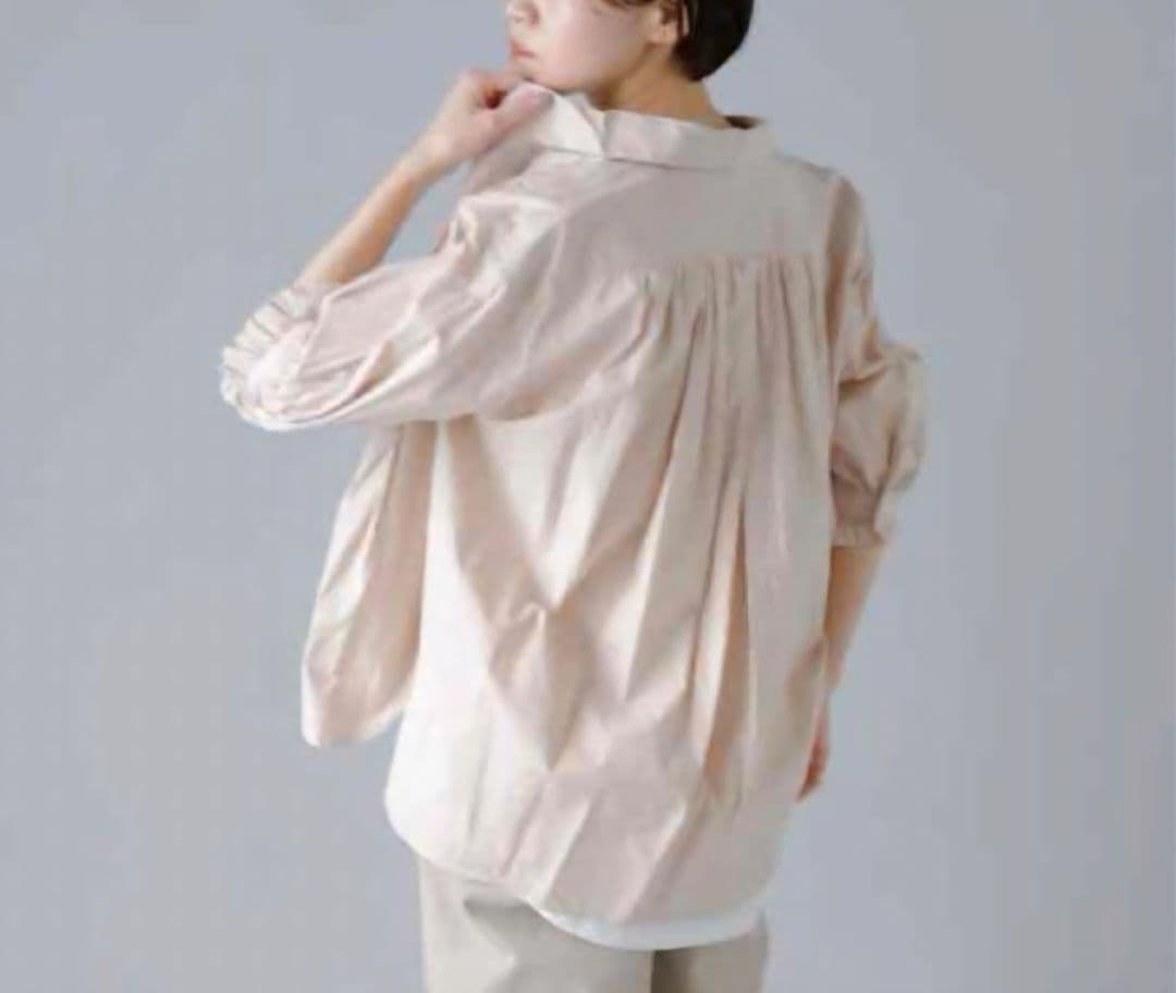 トゥジュー コットンピンタックシャツ 半袖 生成り 定価約5万 近年