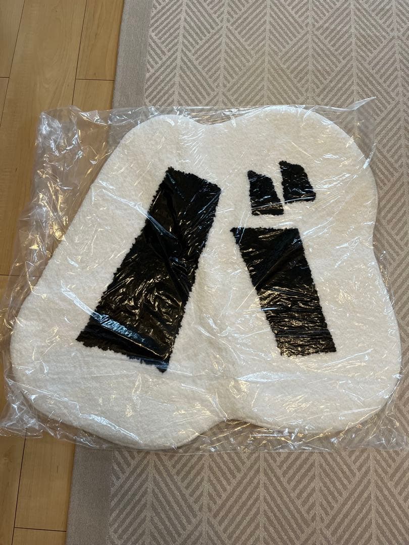 ジ*ン様 バナナマン　ラグマット　pop up store ライブ