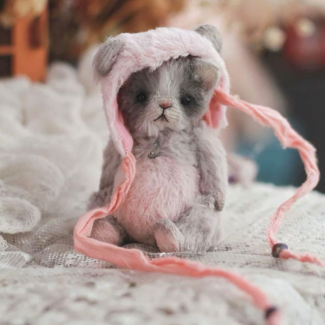 愛おしくて小さい子 アーティストベア テディベア 海外作家様 ハンドメイド くま