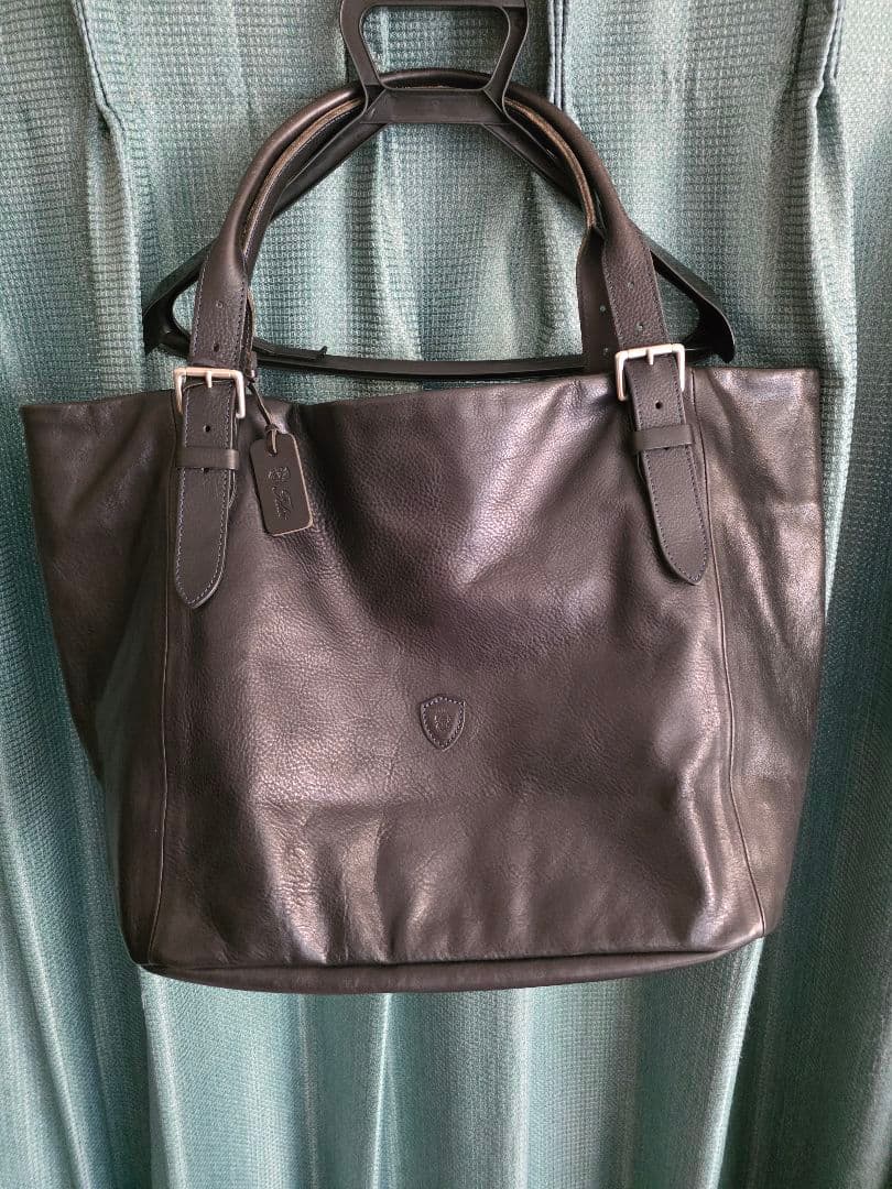 美品　felisiフェリージトートバッグ　オールレザー　ネイビー