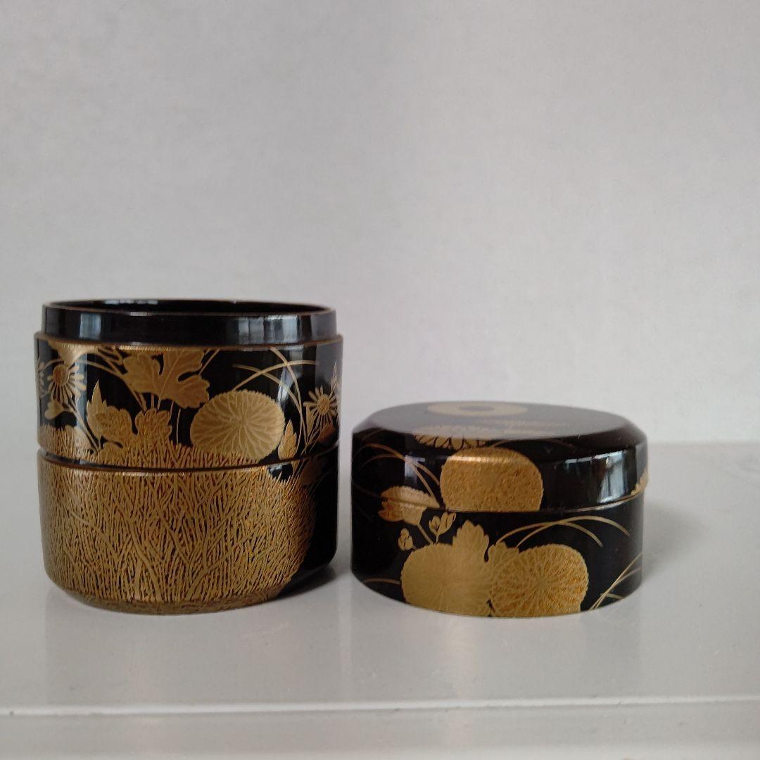 香道具　重香合　秋草蒔絵時代物　四段高さ7.5口径5.5 流派　御家流？美品