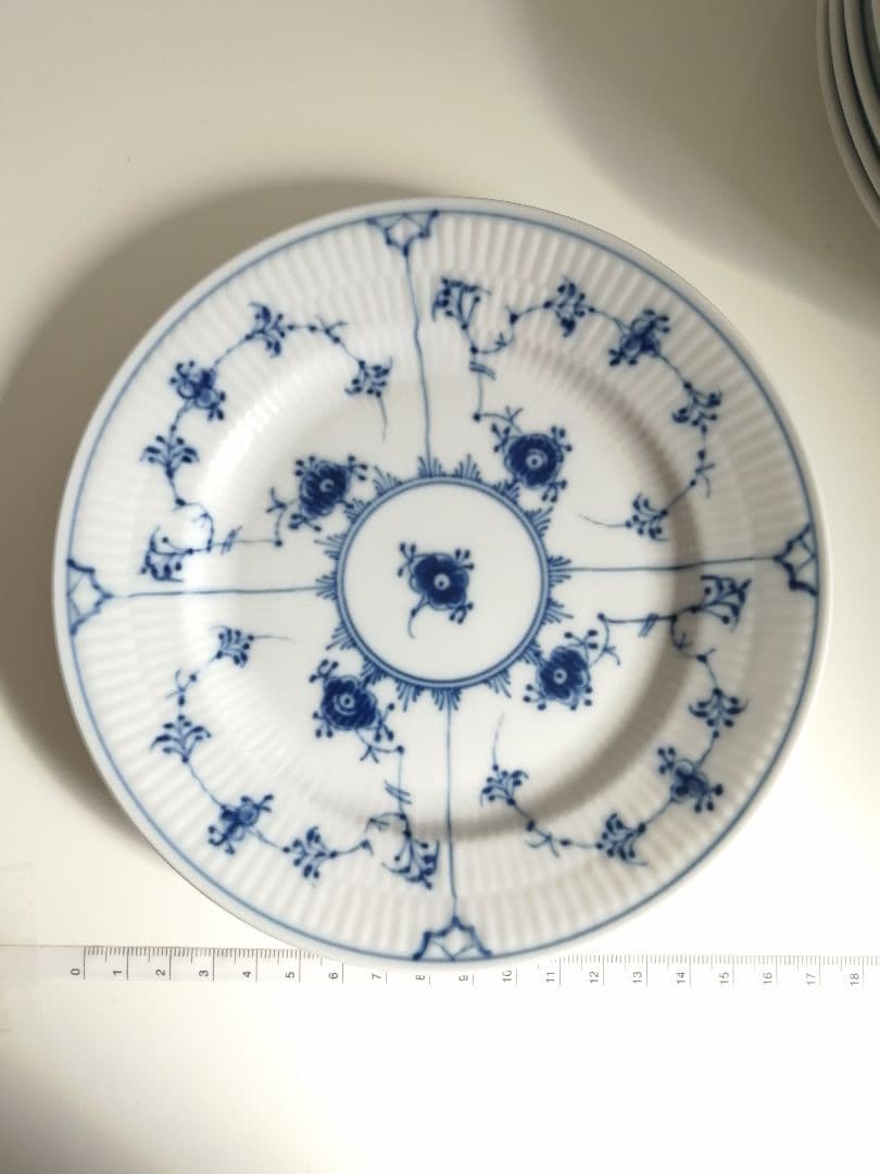 ロイヤルコペンハーゲン　ブルーフルーテッド　プレート 17cm